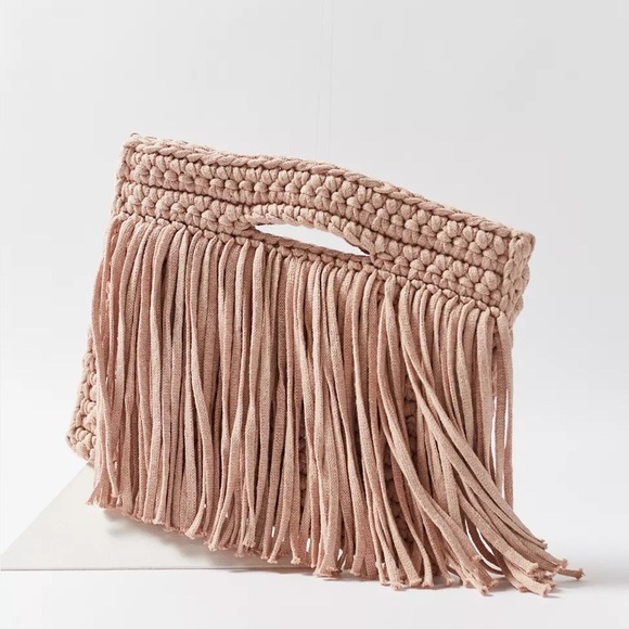 Binge Knitting Sophia cream Clutch New Chic Fringe Crochet Hand-knit Handbag - Picture 4 of 12
